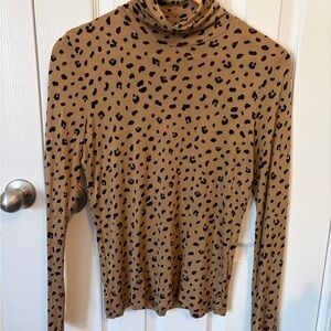 Lou & Grey Leopard Print long-sleeve Turtleneck